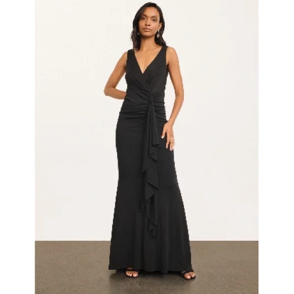 Donna Karan New York Social Occasion V-Neck Ruched Gown in Black Size 6 NWT $495